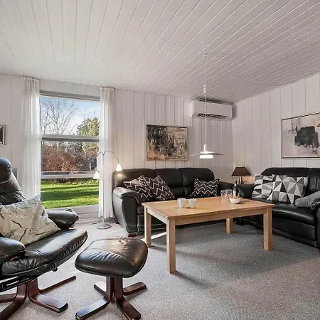 C11261-hemmet-beta-10 *